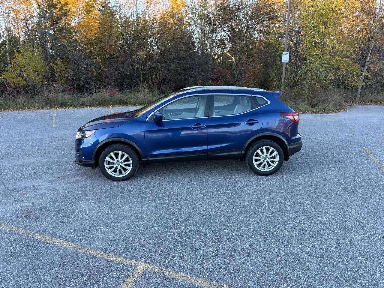 2020 Nissan Rogue SV Photo5