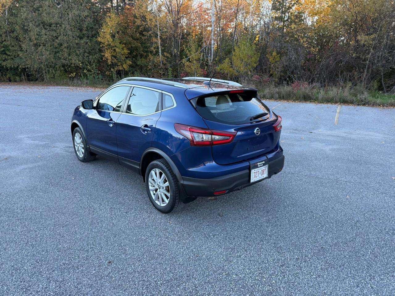 2020 Nissan Rogue SV Photo