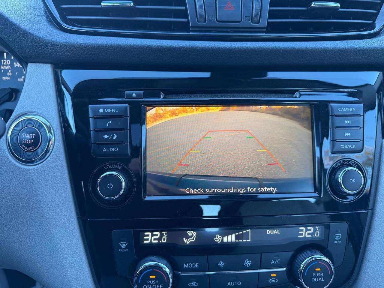 2020 Nissan Rogue SV Photo