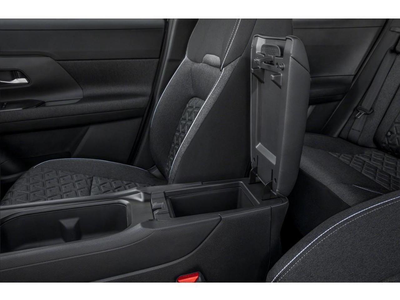 2026 Nissan Kicks SV 4dr All-Wheel Drive Photo