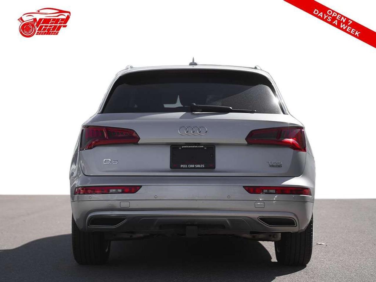 2018 Audi Q5 2.0T Progressiv Leather Seats Apple Carplay Panoramic Roof Photo