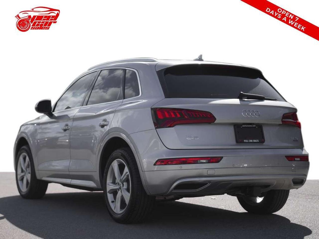 2018 Audi Q5 2.0T Progressiv Leather Seats Apple Carplay Panoramic Roof Photo