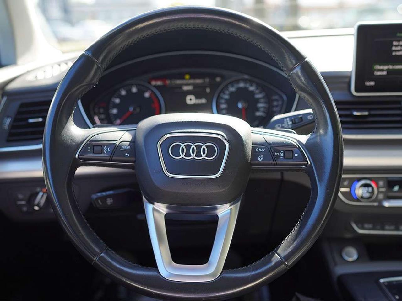 2018 Audi Q5 2.0T Progressiv Leather Seats Apple Carplay Panoramic Roof Photo