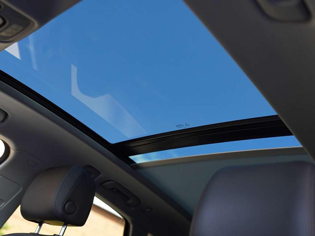 2018 Audi Q5 2.0T Progressiv Leather Seats Apple Carplay Panoramic Roof Photo