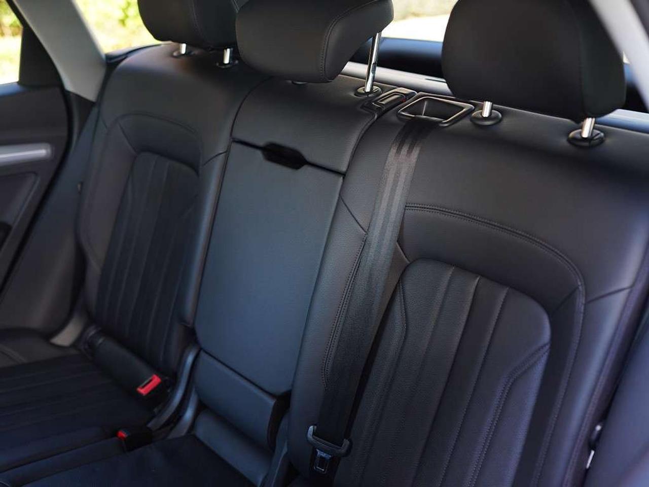 2018 Audi Q5 2.0T Progressiv Leather Seats Apple Carplay Panoramic Roof Photo