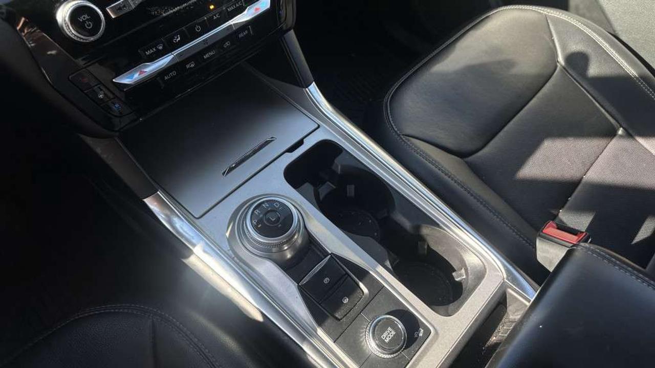 2023 Ford Explorer LIMITED Photo
