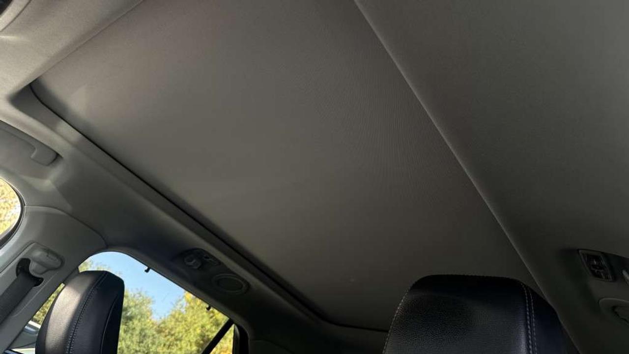 2023 Ford Explorer LIMITED Photo