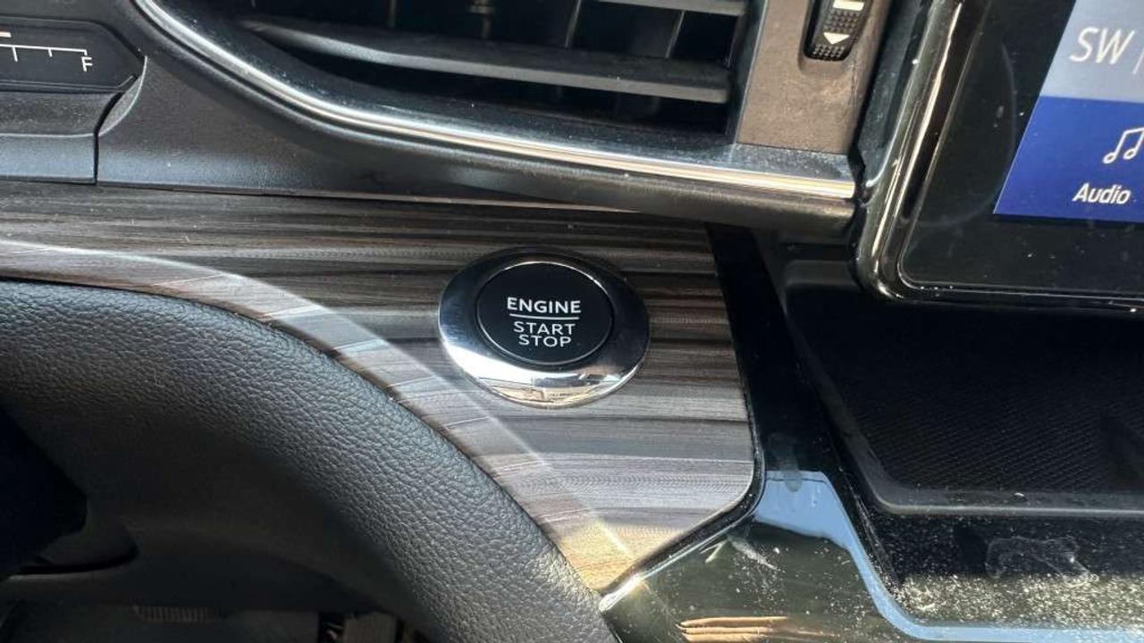 2023 Ford Explorer LIMITED Photo