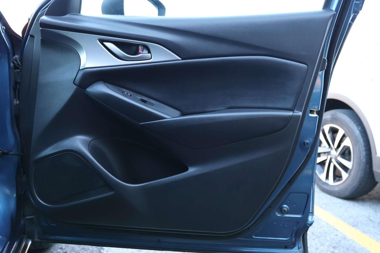 2019 Mazda CX-3 GS-AWD-R STARTER/BCAM/PUSH START/BRAKE HOLD/HEATED SEATS & STEERING/CARPLAY/AUTO HEADLIGHTS/CRUISE Photo