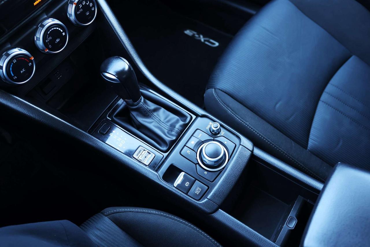 2019 Mazda CX-3 GS-AWD-R STARTER/BCAM/PUSH START/BRAKE HOLD/HEATED SEATS & STEERING/CARPLAY/AUTO HEADLIGHTS/CRUISE Photo