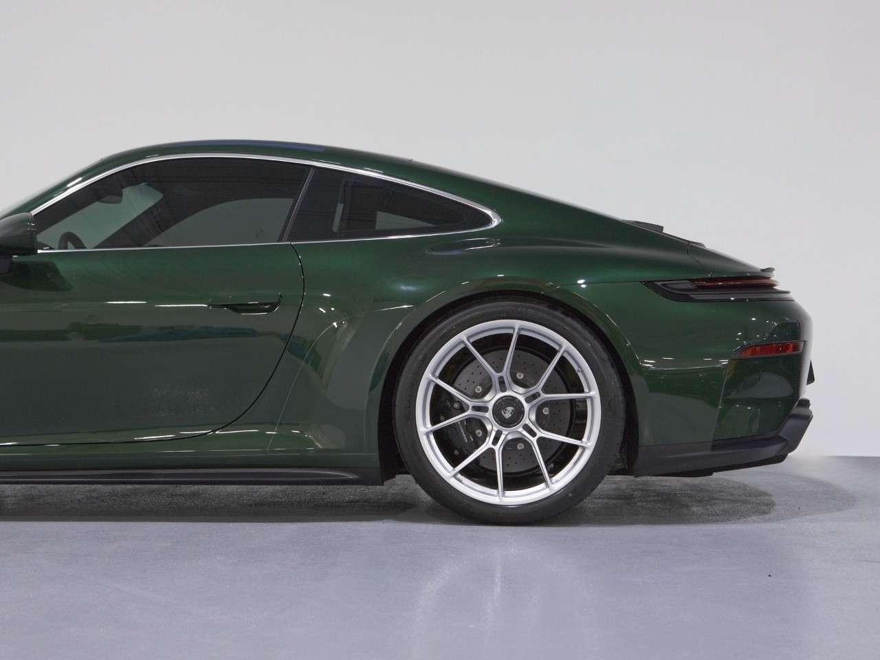 2026 Porsche 911 GT3 Coupe with Touring Package Photo