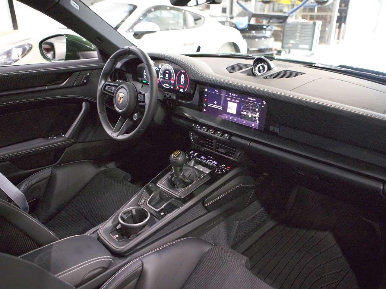 2026 Porsche 911 GT3 Coupe with Touring Package Photo