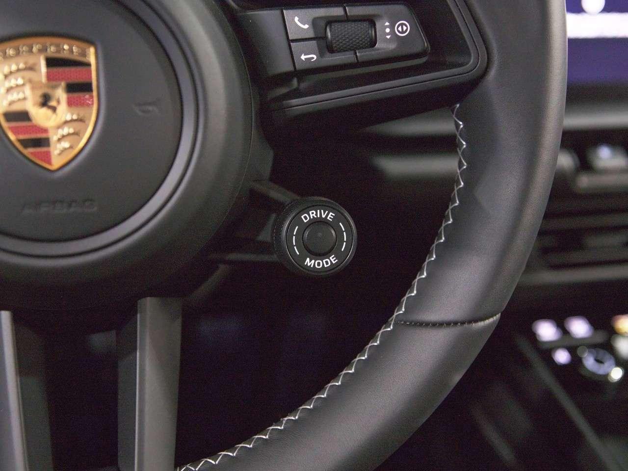 2026 Porsche 911 GT3 Coupe with Touring Package Photo