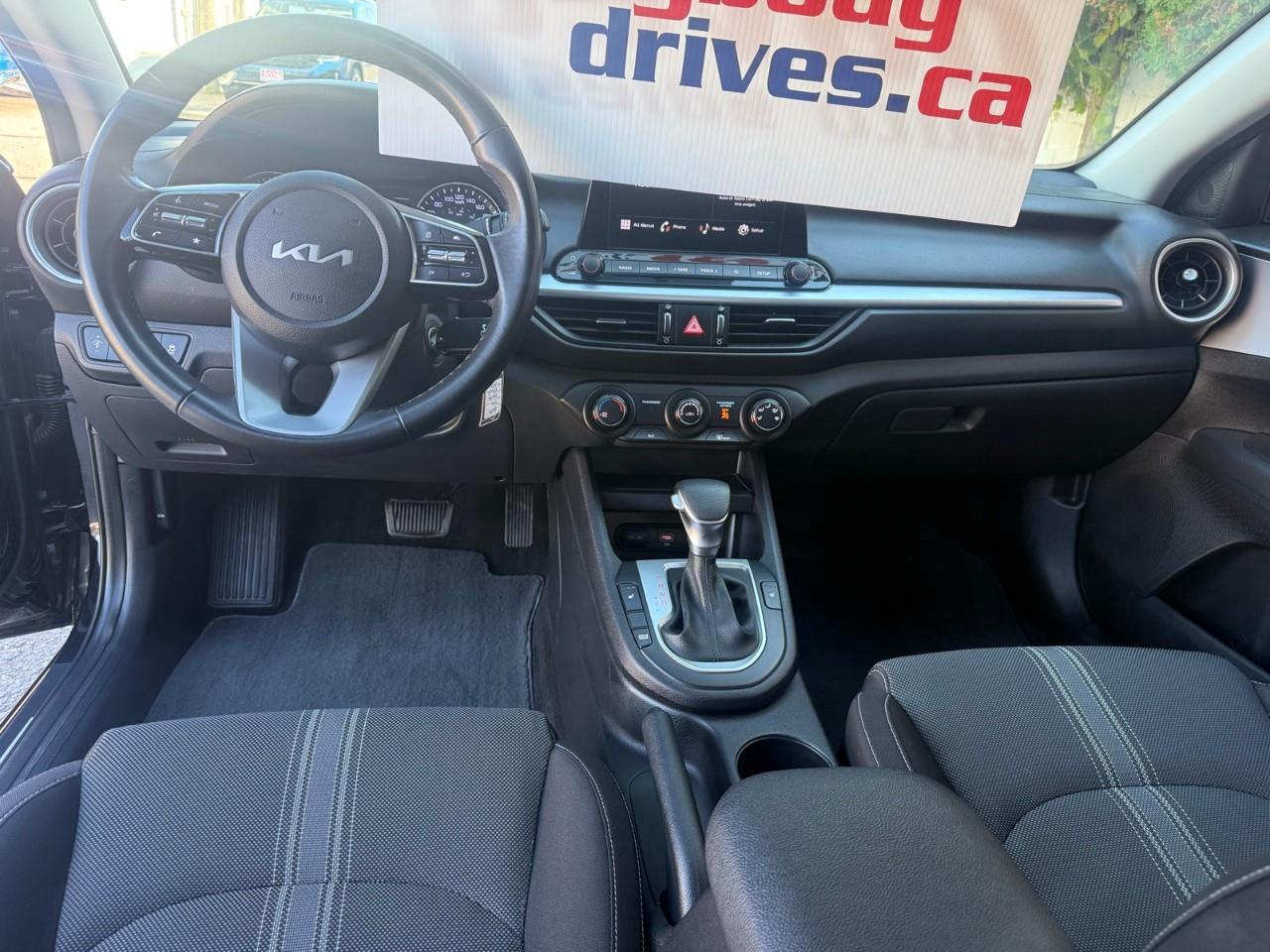 2024 Kia Forte LX 4dr Sedan Photo