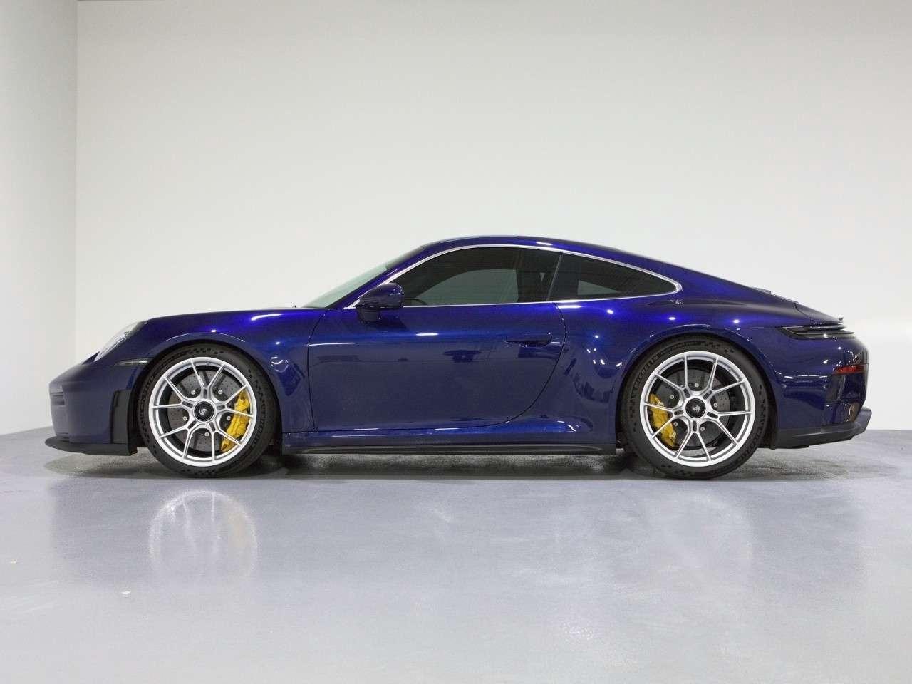 2026 Porsche 911 GT3 Coupe with Touring Package Photo4
