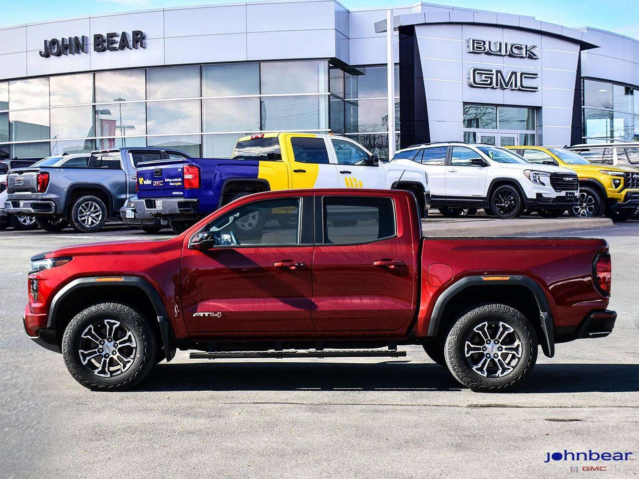 2024 GMC Canyon AT4 Photo