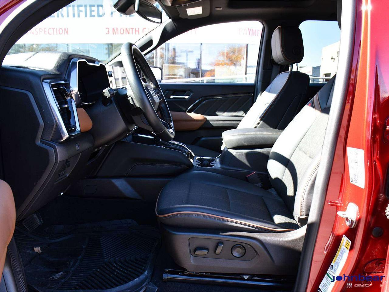 2024 GMC Canyon AT4 Photo