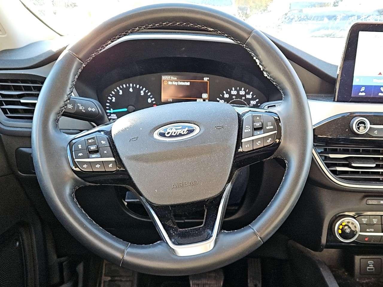 2022 Ford Escape SE   SPORT PKG   AWD   LOW KMS Photo