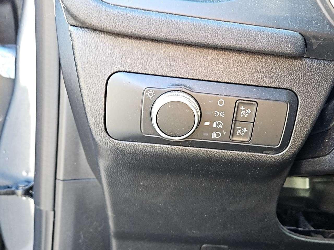 2022 Ford Escape SE   SPORT PKG   AWD   LOW KMS Photo