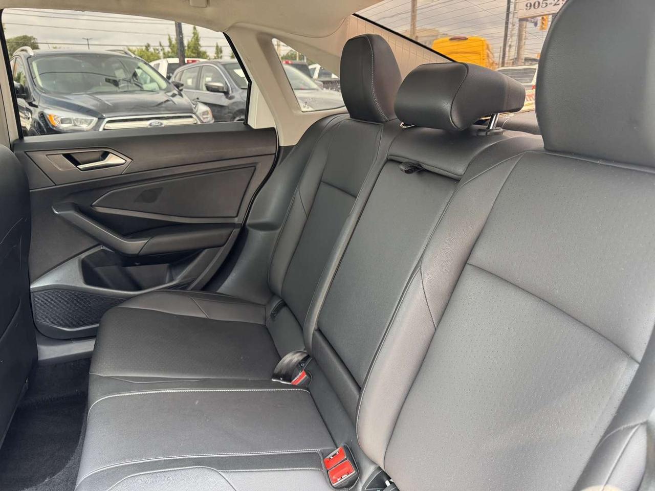 2021 Volkswagen Jetta Highline Pearl white upgraded Sunroof   Blind Spot   Leather Photo