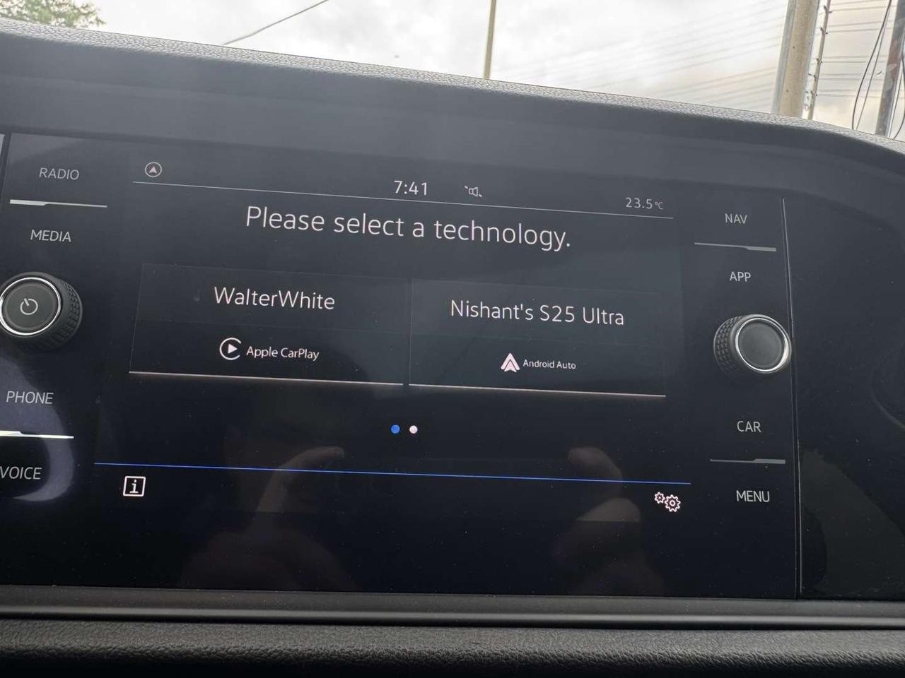 2021 Volkswagen Jetta Highline Pearl white upgraded Sunroof   Blind Spot   Leather Photo