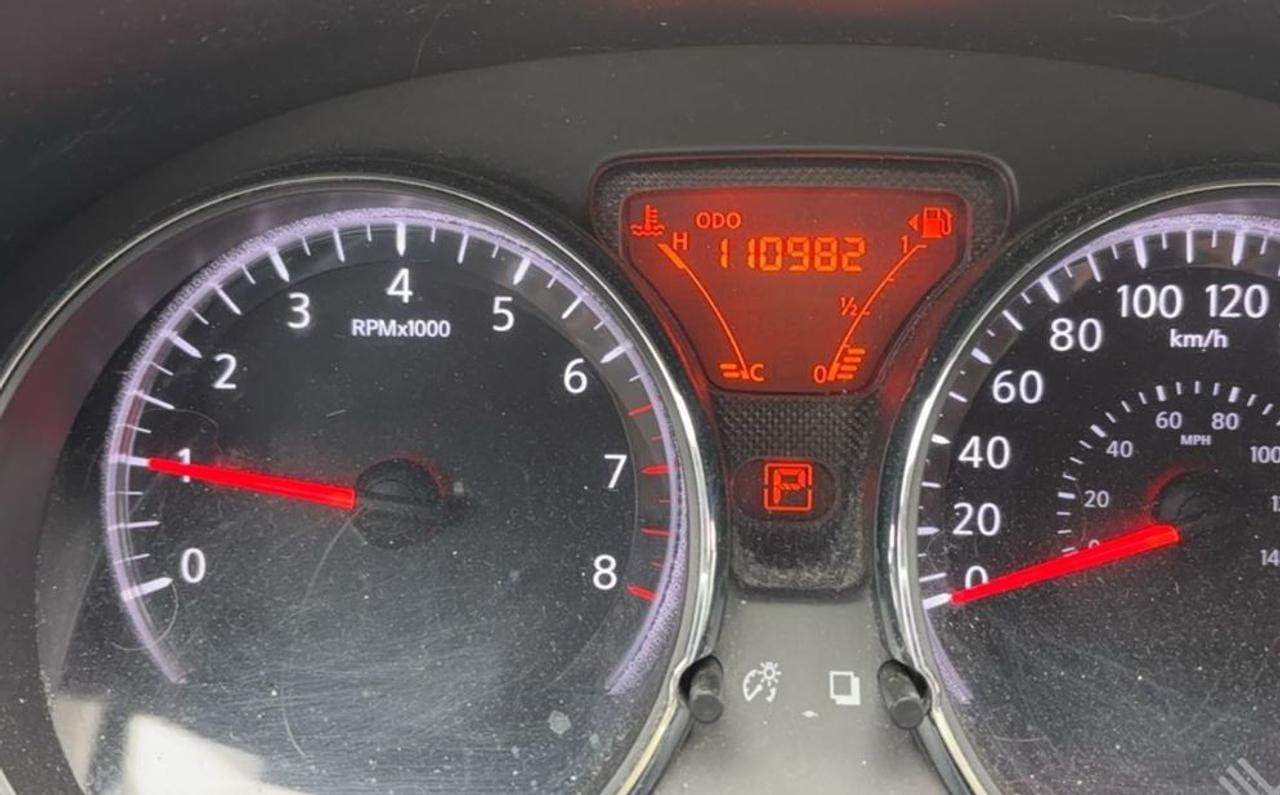 2014 Nissan Versa Note SV WOW-Very Low Km's Dealer Serviced Rev. Cam Be#1 Photo5