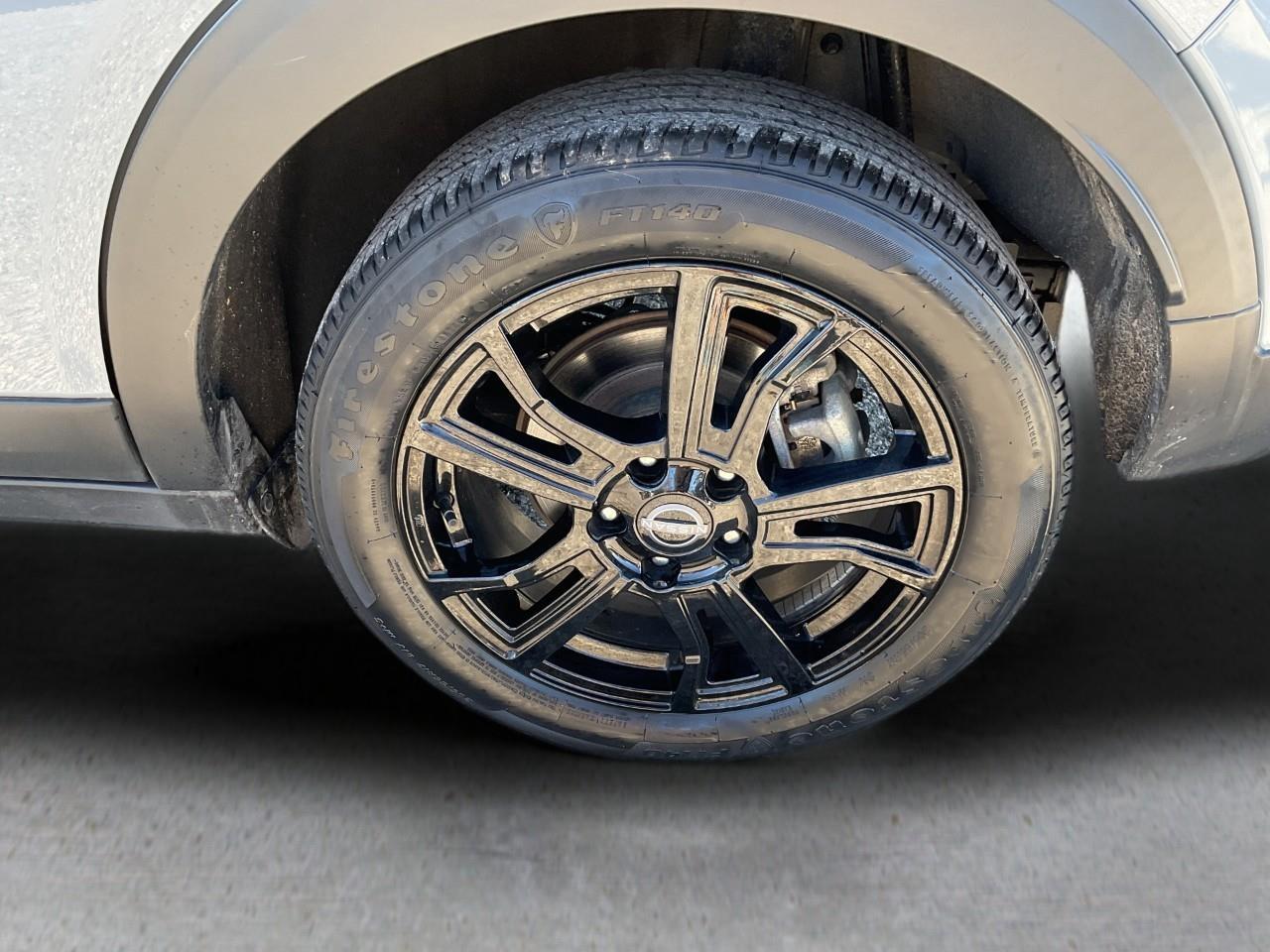2024 Nissan Kicks SR 4dr Front-Wheel Drive Photo