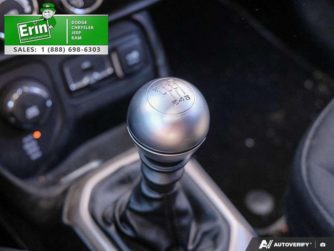 2017 Jeep Renegade SPORT 4X4 MY SKY REMOVABLE ROOF PANELS MANUAL Photo