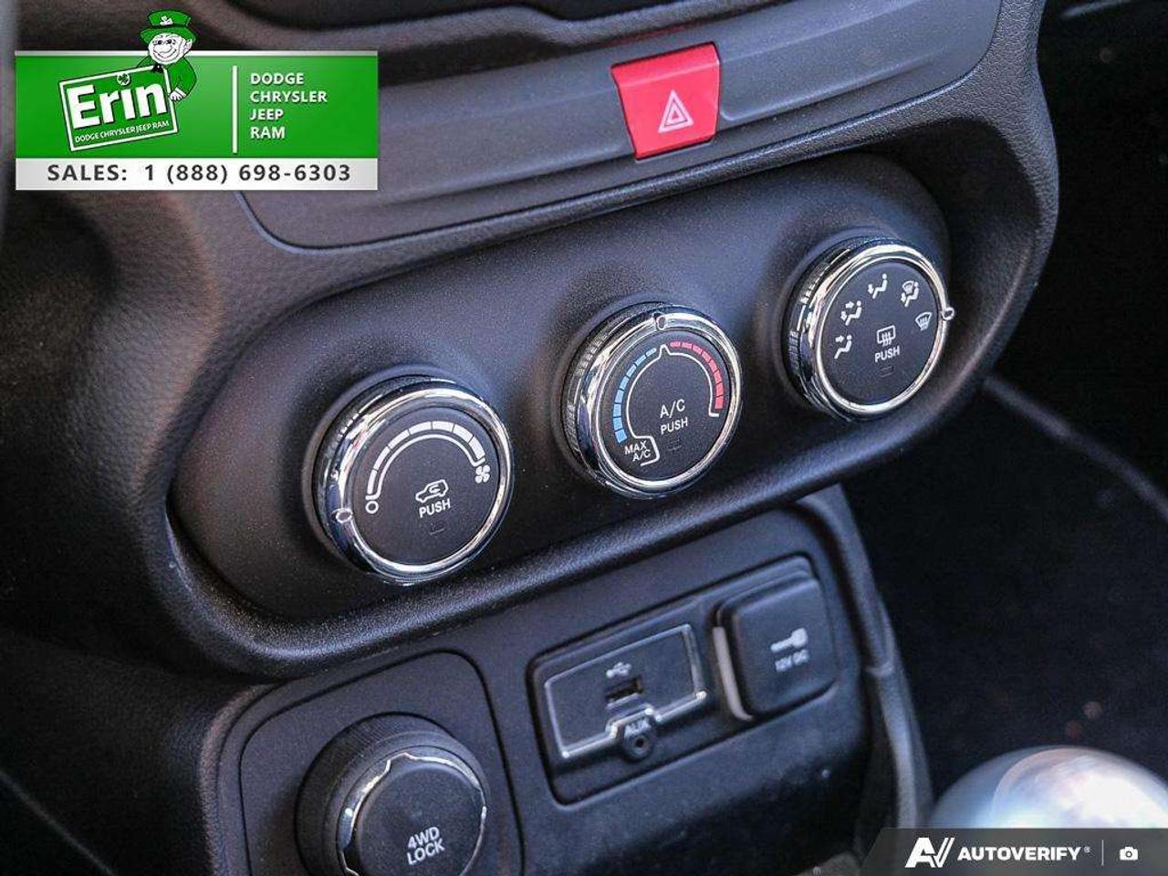 2017 Jeep Renegade SPORT 4X4 MY SKY REMOVABLE ROOF PANELS MANUAL Photo