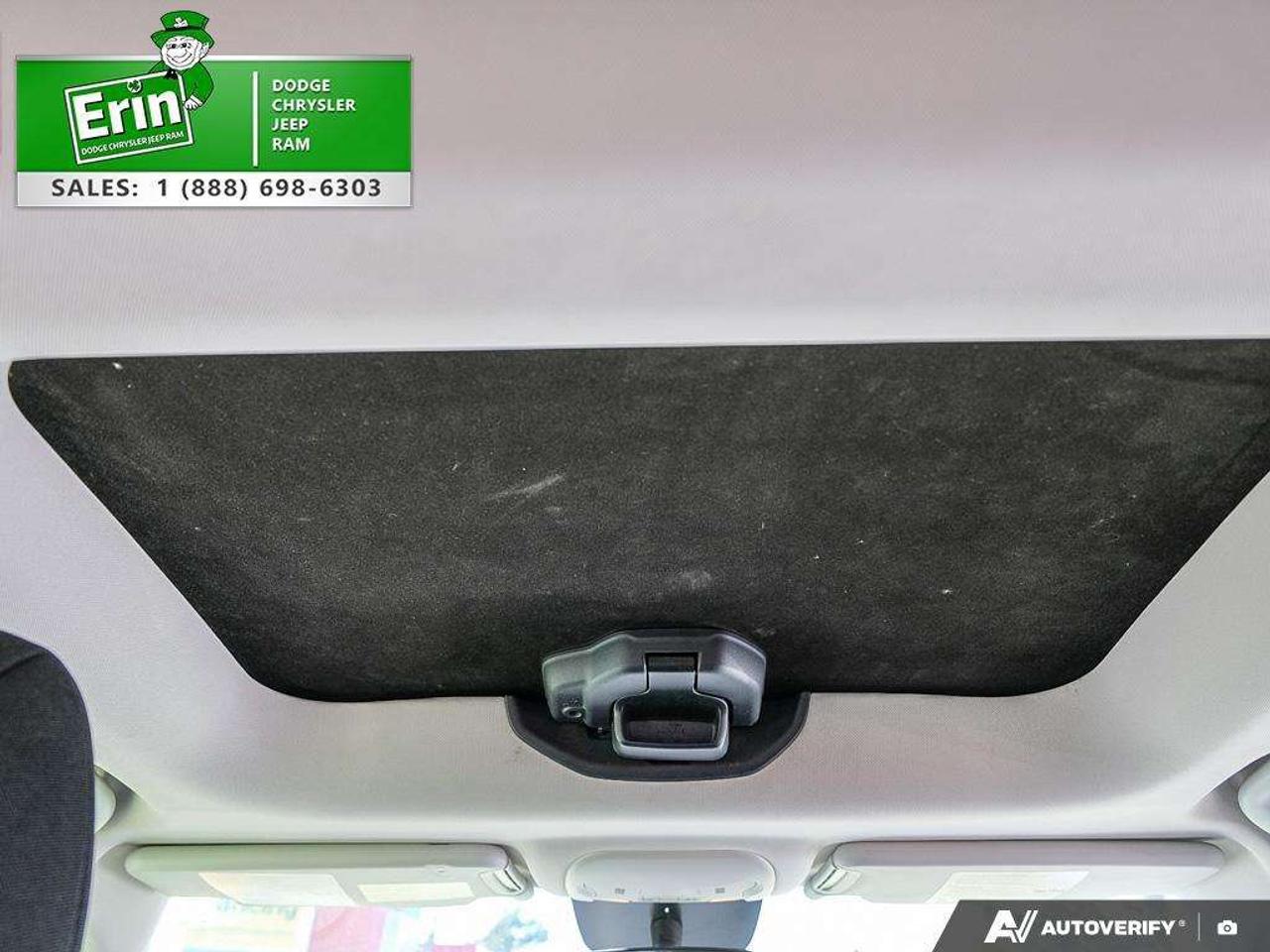 2017 Jeep Renegade SPORT 4X4 MY SKY REMOVABLE ROOF PANELS MANUAL Photo