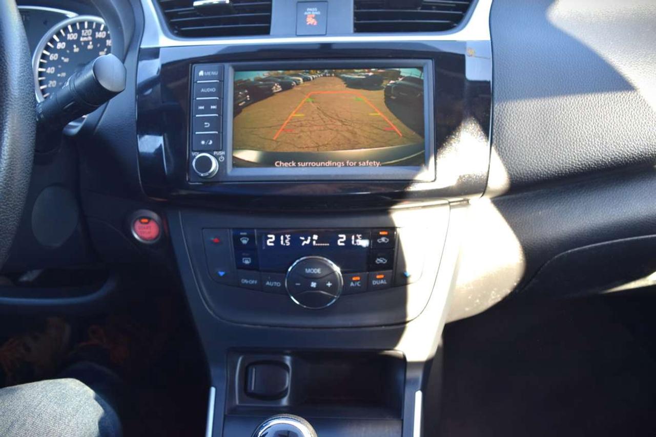 2019 Nissan Sentra SV Sunroof Back Up Camera Photo
