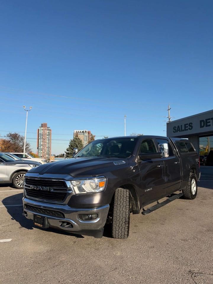 2020 RAM 1500 Big Horn 4x4 Crew Cab 6'4 Box Photo3