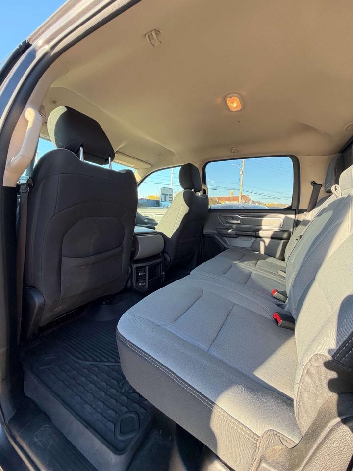 2020 RAM 1500 Big Horn 4x4 Crew Cab 6'4 Box Photo