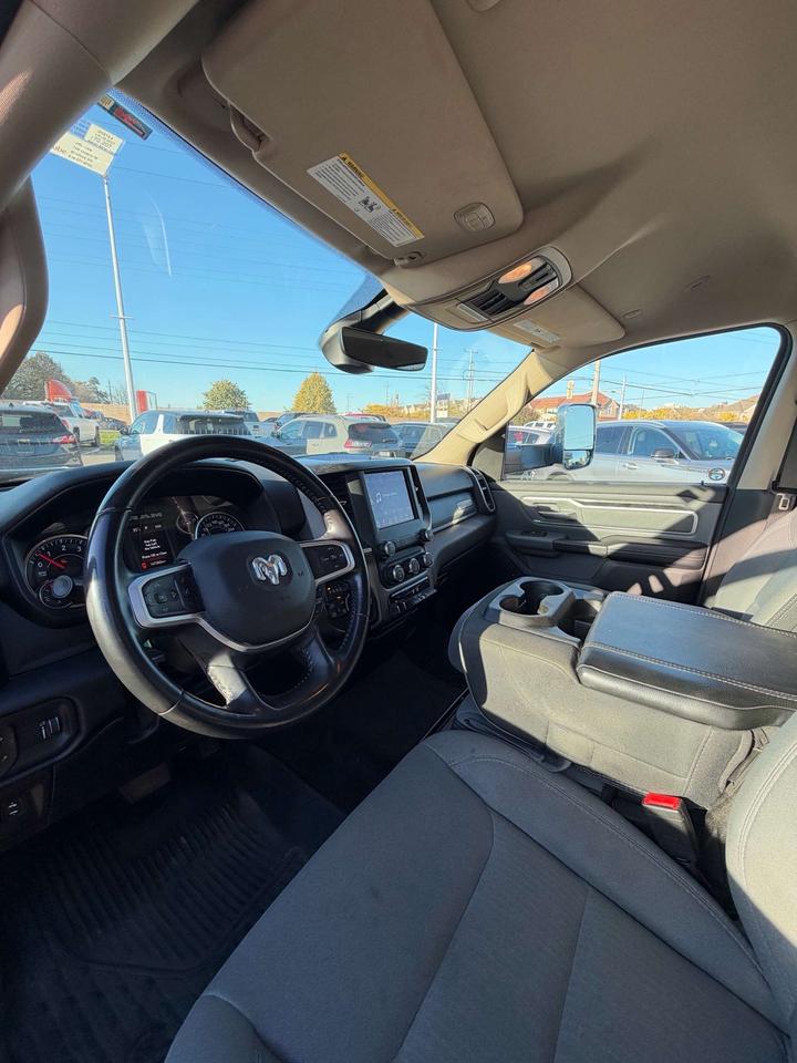 2020 RAM 1500 Big Horn 4x4 Crew Cab 6'4 Box Photo