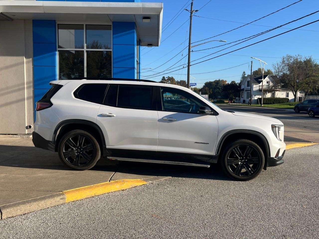 2025 GMC Acadia Elevation Premium CPO Rates apply! Photo
