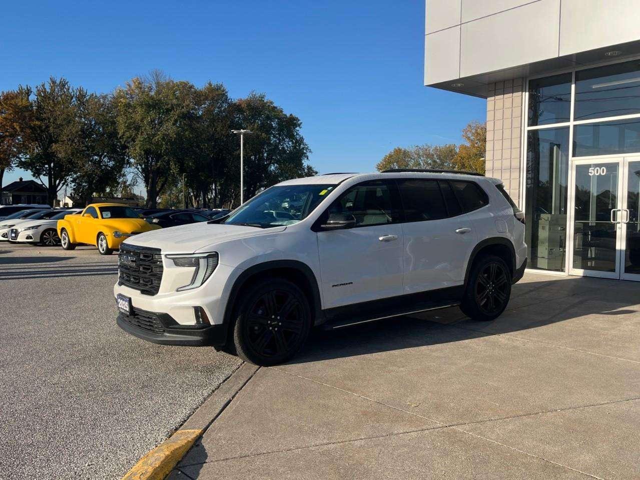 2025 GMC Acadia Elevation Premium CPO Rates apply! Photo0