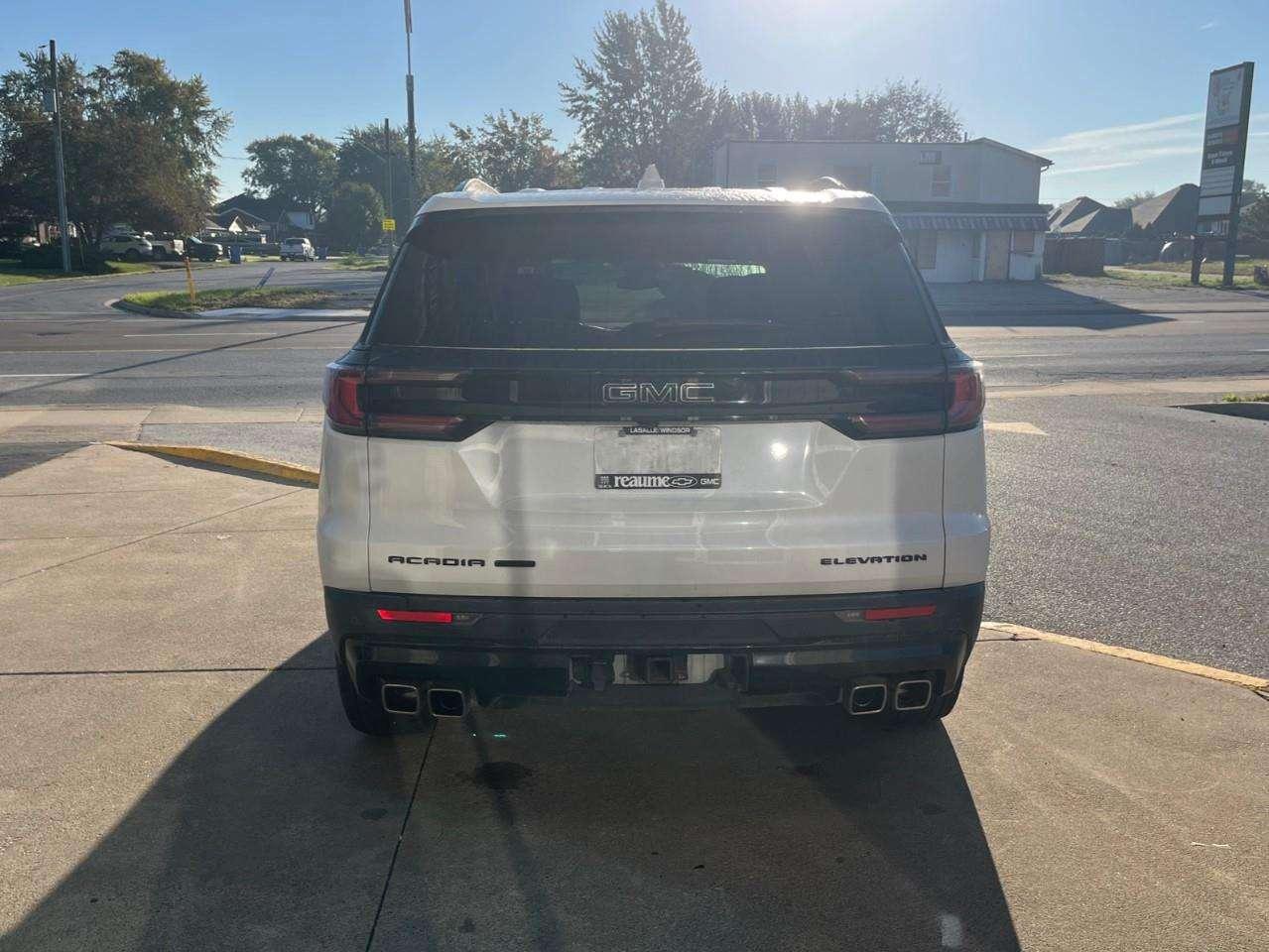 2025 GMC Acadia Elevation Premium CPO Rates apply! Photo