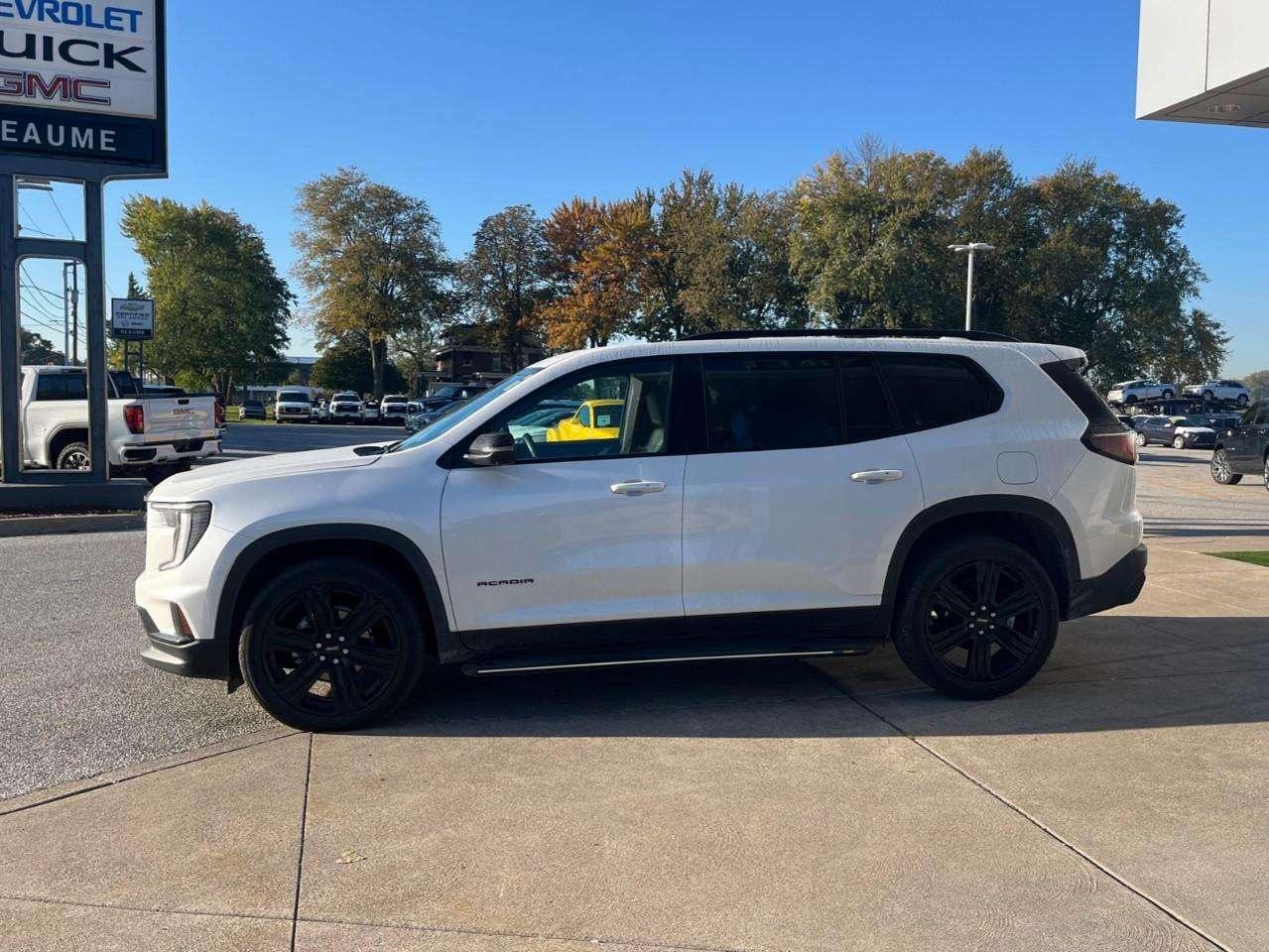 2025 GMC Acadia Elevation Premium CPO Rates apply! Photo