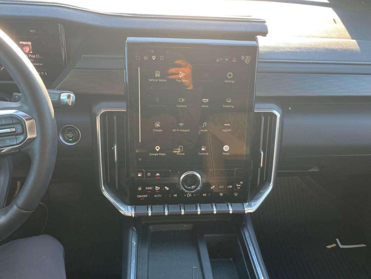 2025 GMC Acadia Elevation Premium CPO Rates apply! Photo