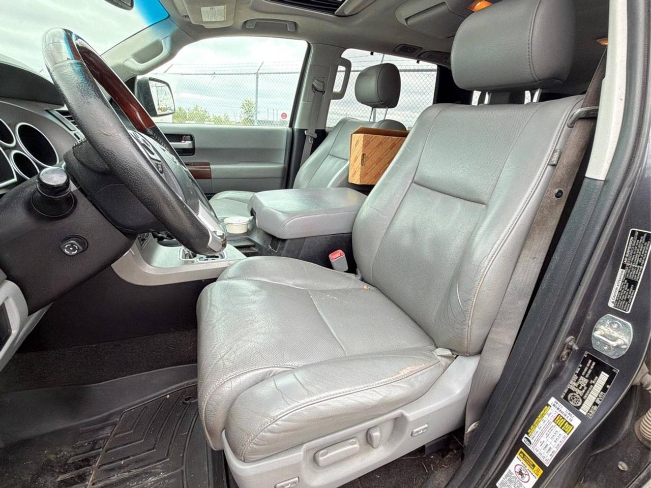 2015 Toyota Sequoia Platinum Photo