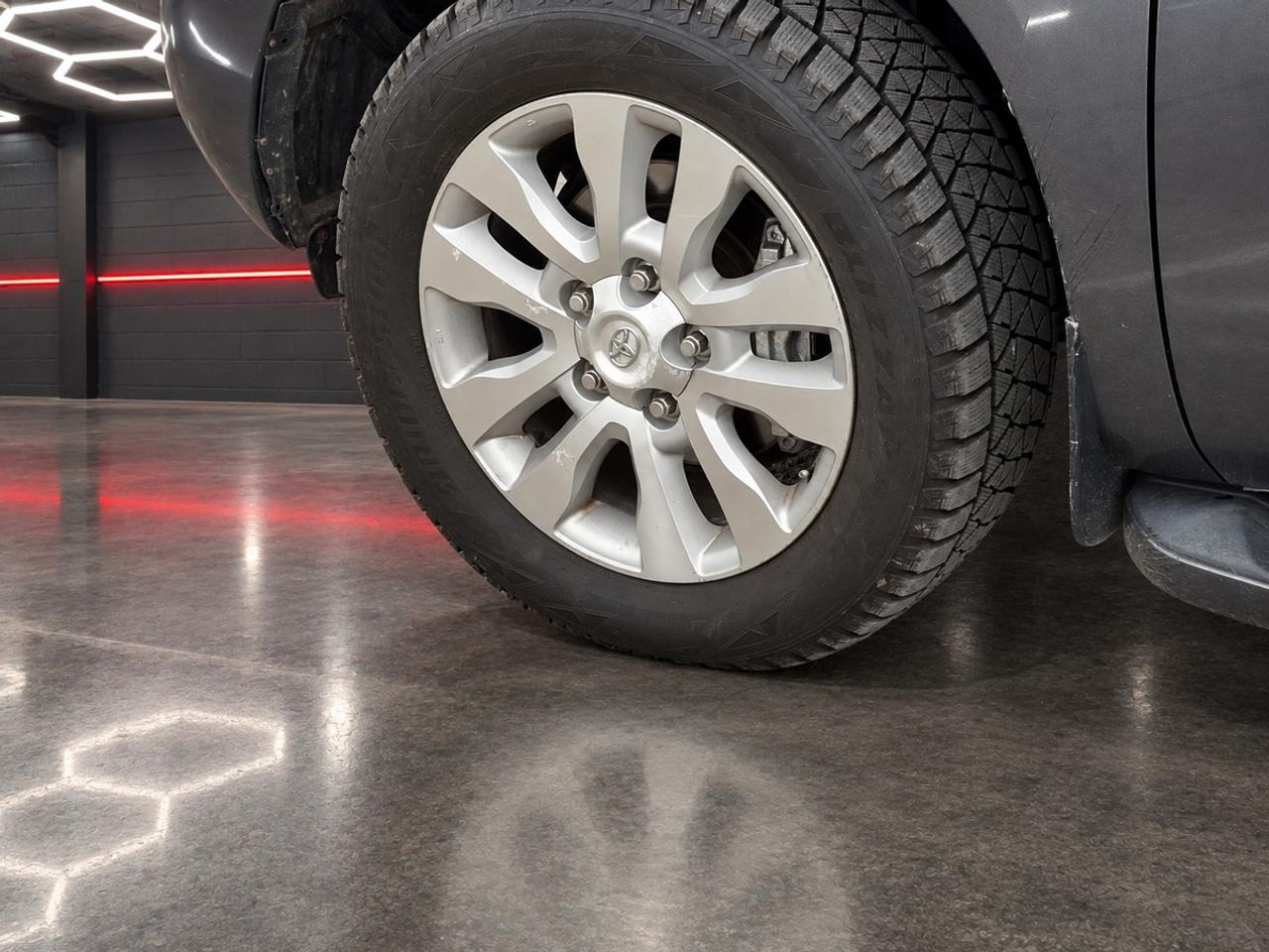 2015 Toyota Sequoia Platinum Photo