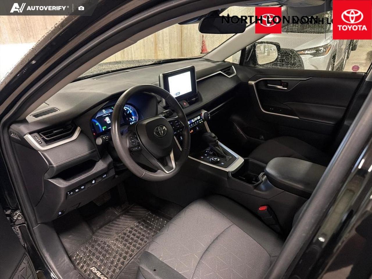 2025 Toyota RAV4 Hybrid XLE 4dr All-Wheel Drive Photo