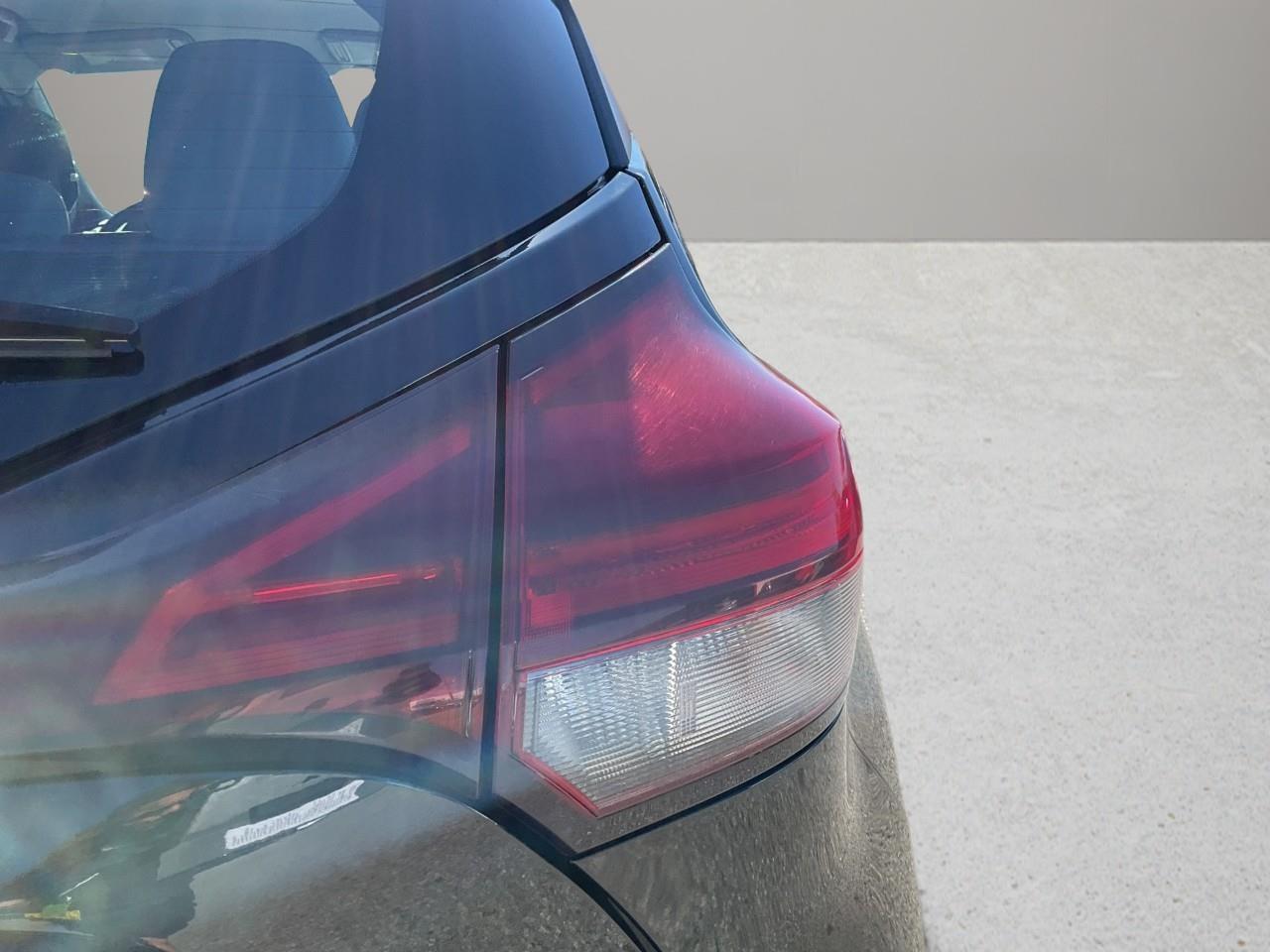 2024 Nissan Kicks SR 4dr Front-Wheel Drive Photo