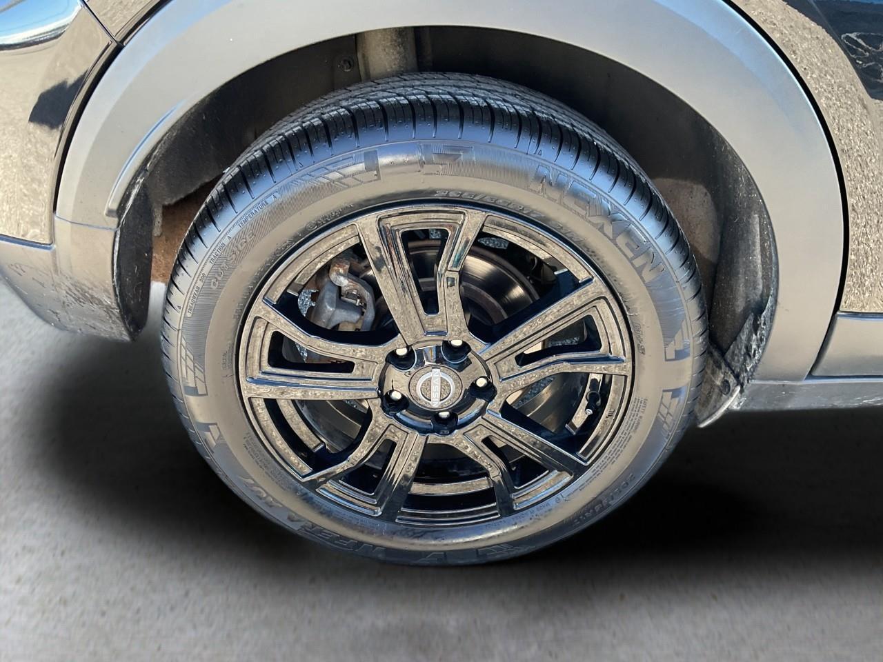 2024 Nissan Kicks SR 4dr Front-Wheel Drive Photo
