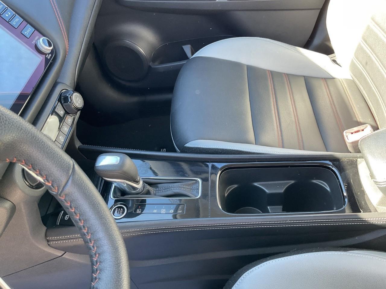 2024 Nissan Kicks SR 4dr Front-Wheel Drive Photo
