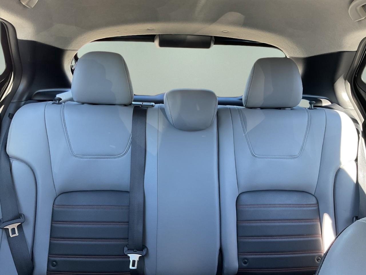 2024 Nissan Kicks SR 4dr Front-Wheel Drive Photo