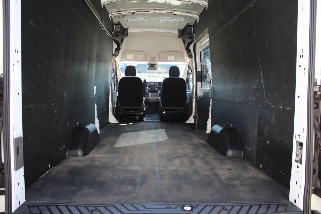 2022 Ford Transit T-250 High Roof 148" EL Window Photo