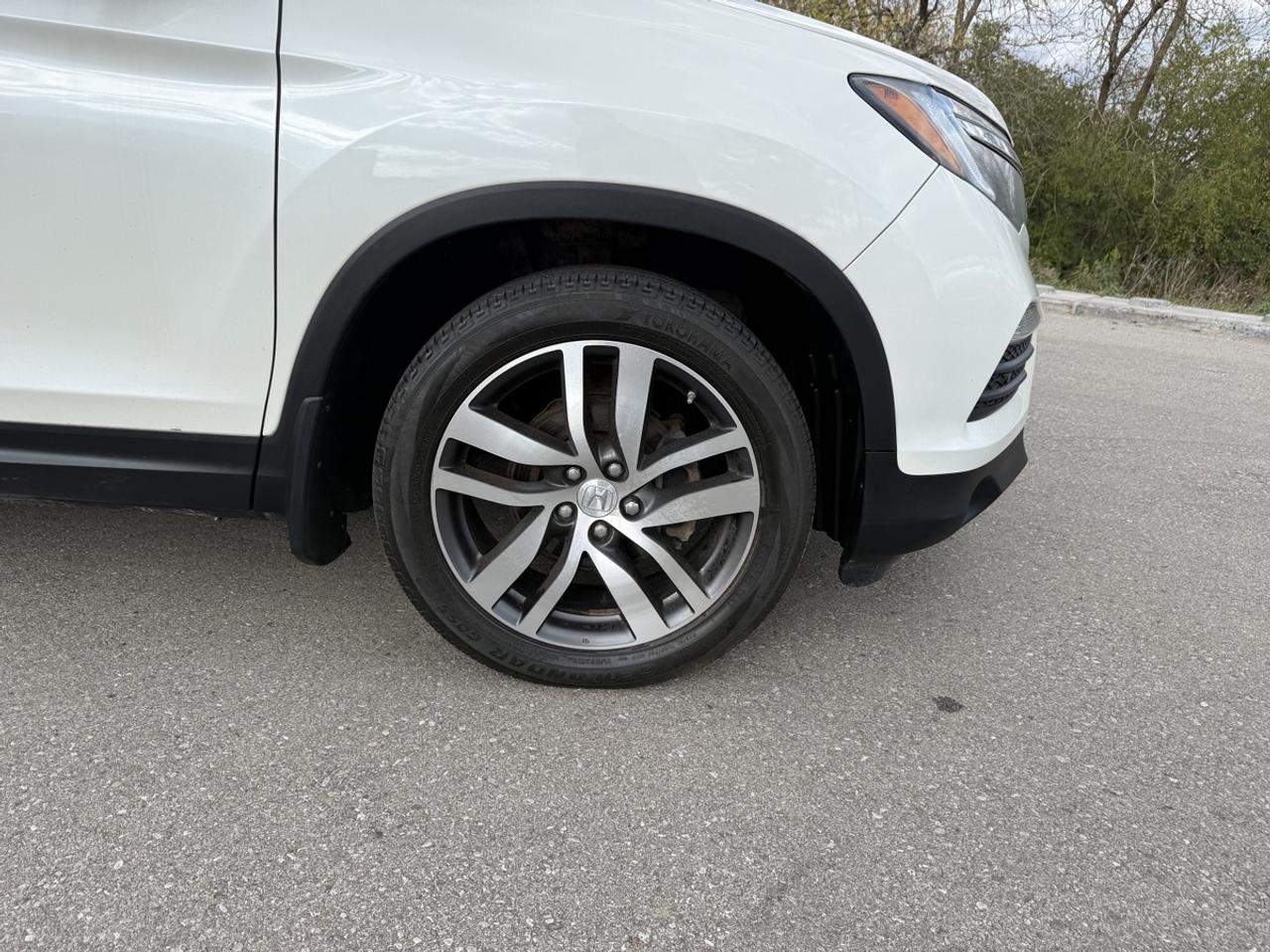 2016 Honda Pilot Touring Photo