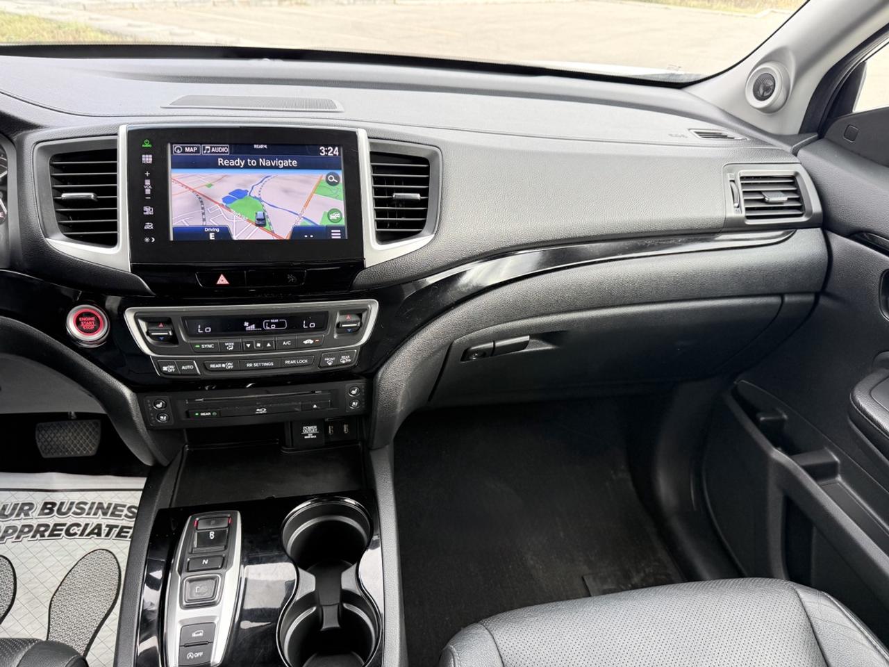 2016 Honda Pilot Touring Photo