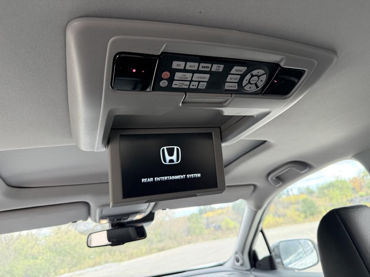 2016 Honda Pilot Touring Photo